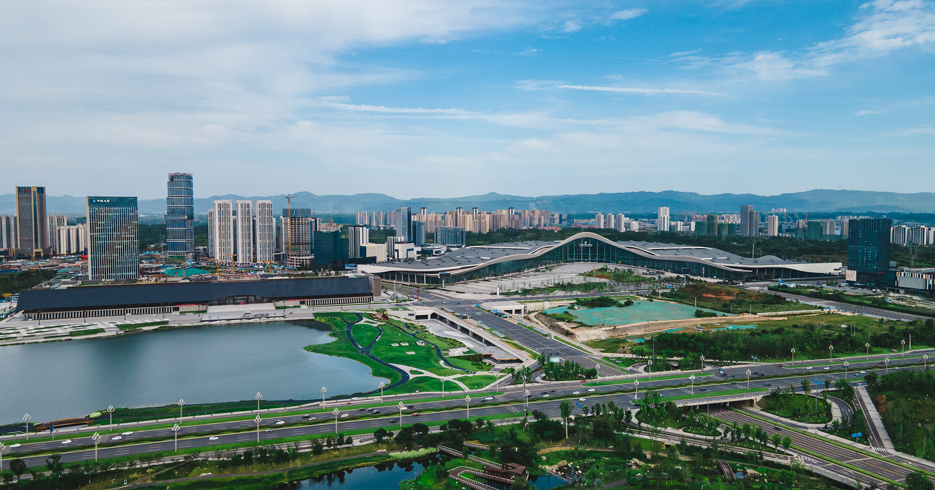 中國(guó)西部國(guó)際博覽城(四川省成都市天府新區(qū)福州路東段88號(hào))